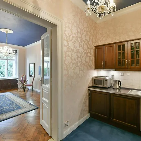Apartament Deluxe In Old Town, Charles Bridge 3 Min, Private Garden, Breakfast Praga