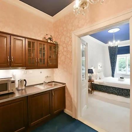 Deluxe In Old Town, Charles Bridge 3 Min, Private Garden, Breakfast