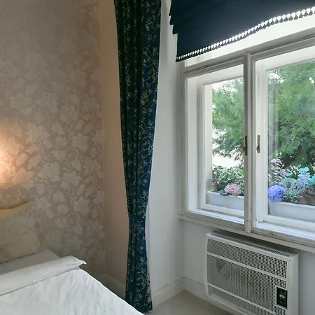 Deluxe In Old Town, Charles Bridge 3 Min, Private Garden, Breakfast