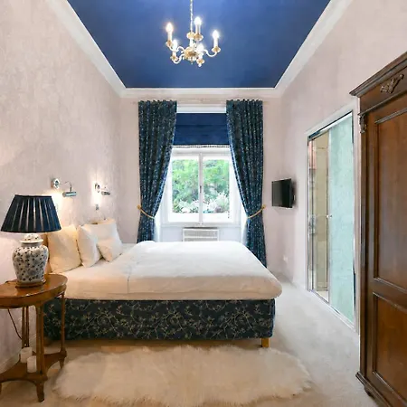 Apartment Charles Bridge 3 Min, Garden, Quiet, Historic Heart, Marsyhome *